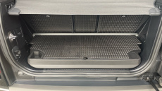 Land Rover Defender 3.0 D350 X-Dynamic HSE 90 3dr Auto Diesel Estate